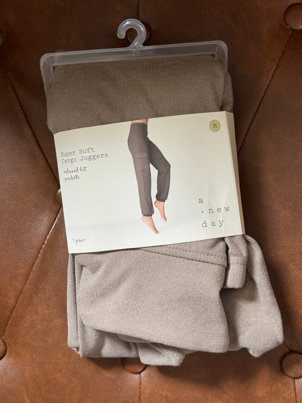 NWT Women's Relaxed Fit Super Soft Cargo Joggers Walnut Brown A New Day - M